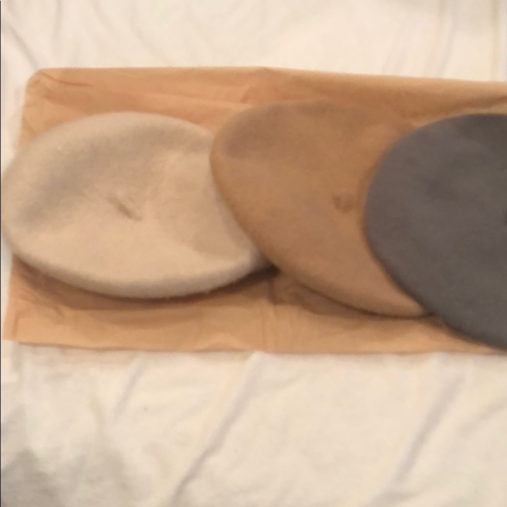 Berets - Picture 2 of 9